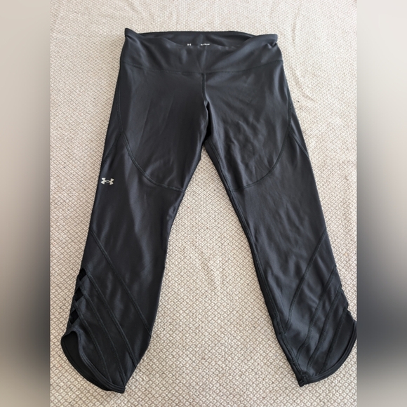 Under Armour Heat Gear  Black Leggings Like New Compression - Picture 1 of 8
